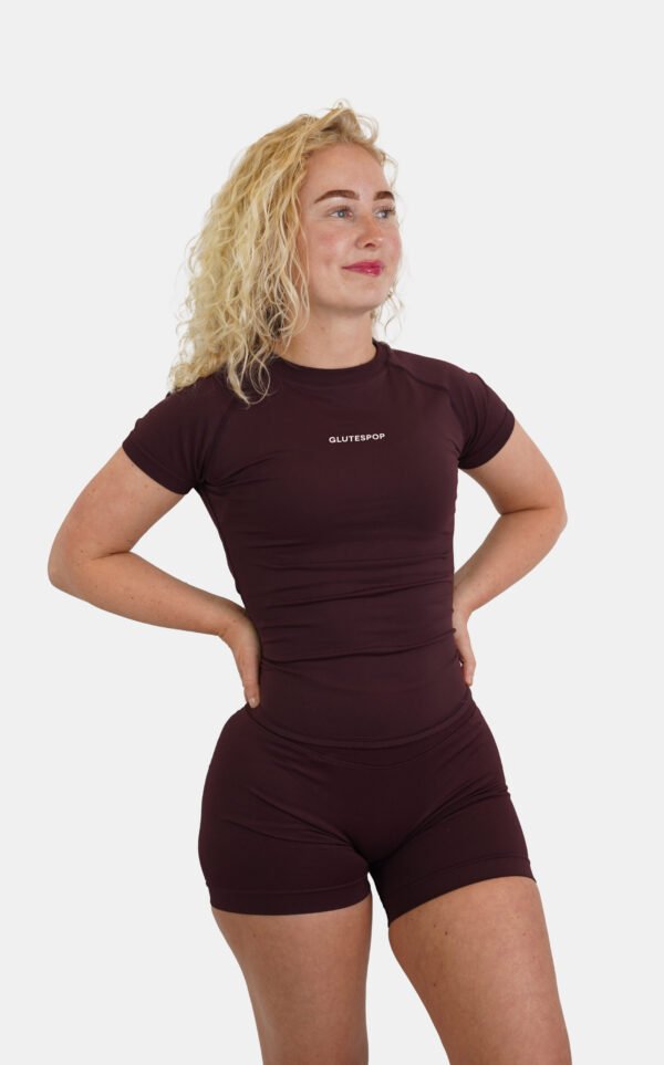 Effortless Contour Tee – Cacao Berry